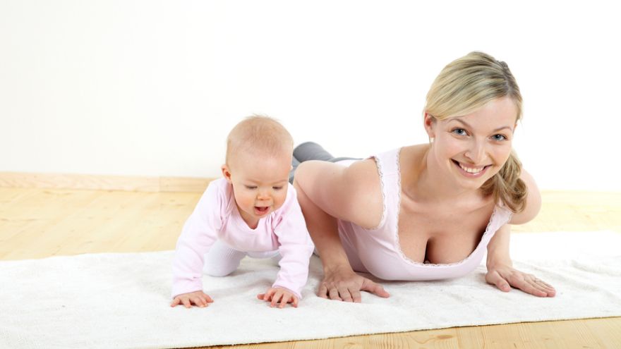 Aktywna mama Pilates dla mam – ćwiczenia na płaski brzuch po porodzie! 