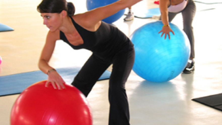 Aktywnośc fizyczna Dlaczego warto ćwiczyć pilates?