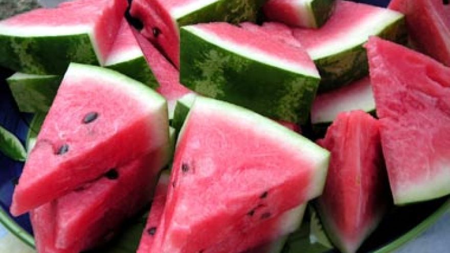 Właściwości owoców Lato z arbuzem