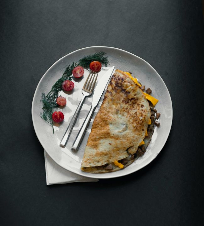 Omlet owsiany: 4 przepisy na szybki i zdrowy posiłek