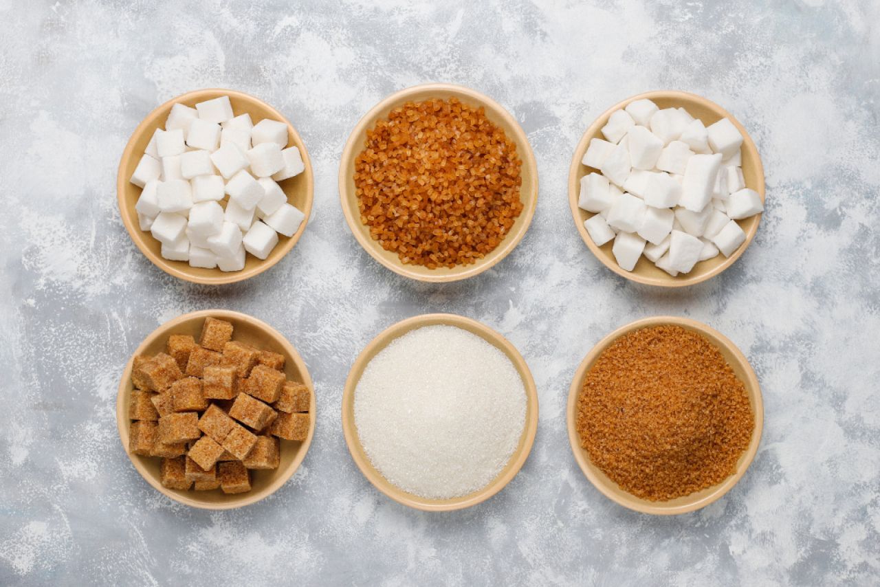 Cukier w diecie sportowca: jak radzić sobie z zapotrzebowaniem na słodycze, by pozostać fit i nie obrosnąć tkanką tłuszczową?