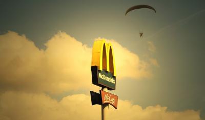 Zjedz w McDonaldzie i wygraj karnet na siłownię!
