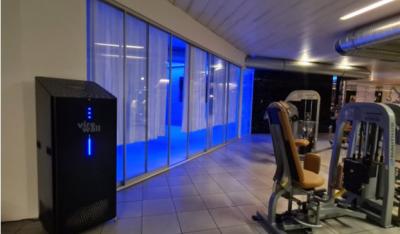 Elimunują wirusy (w tym SARS COV -2) a jednocześnie pomagają oszczędzić na środkach czystości. Innowacyjne systemy VireWall wkraczają do branży fitness