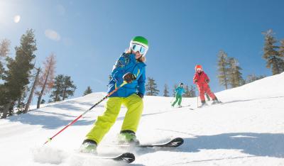 Top 10, czyli dziesięć rzeczy niezbędnych  na narciarskich trasach 
