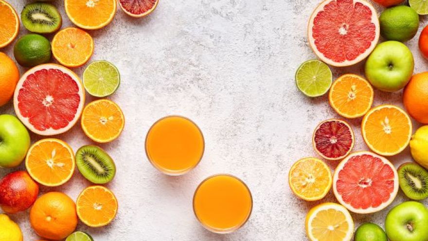 Nowe badania naukowe udowadniają, że 100% sok pomarańczowy ma zaskakujące właściwości zdrowotne