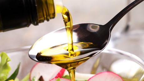 Odkryj olej lniany, złoty skarb dla twojego zdrowia