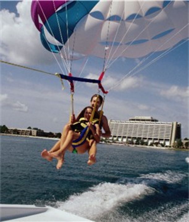 Aktywność tygodnia: parasailing