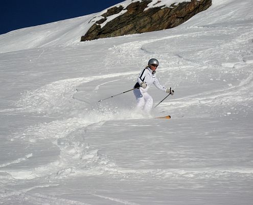 Kask04