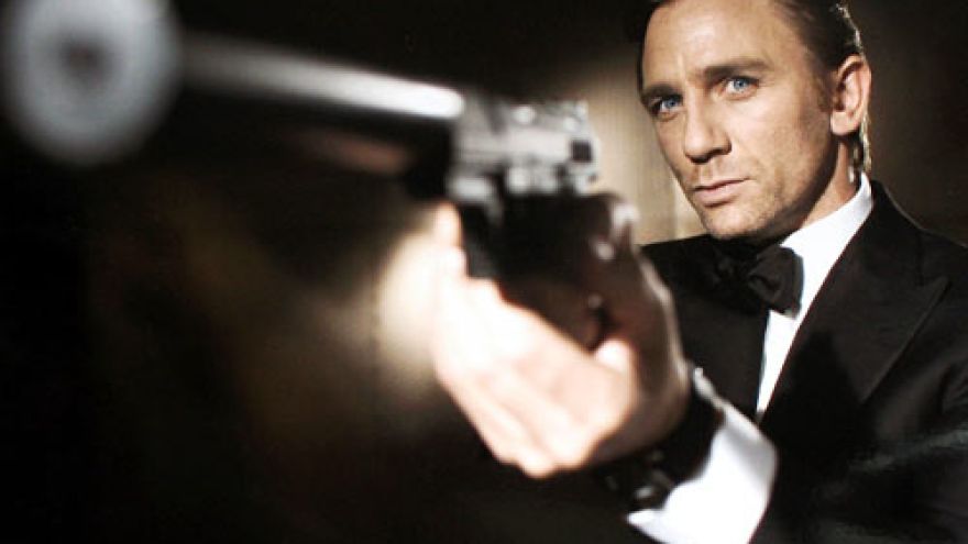 James bond Daniel Craig