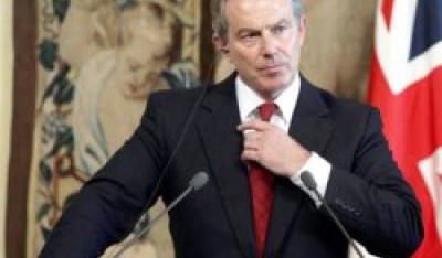 Tony Blair zrzuca kilogramy w wodzie