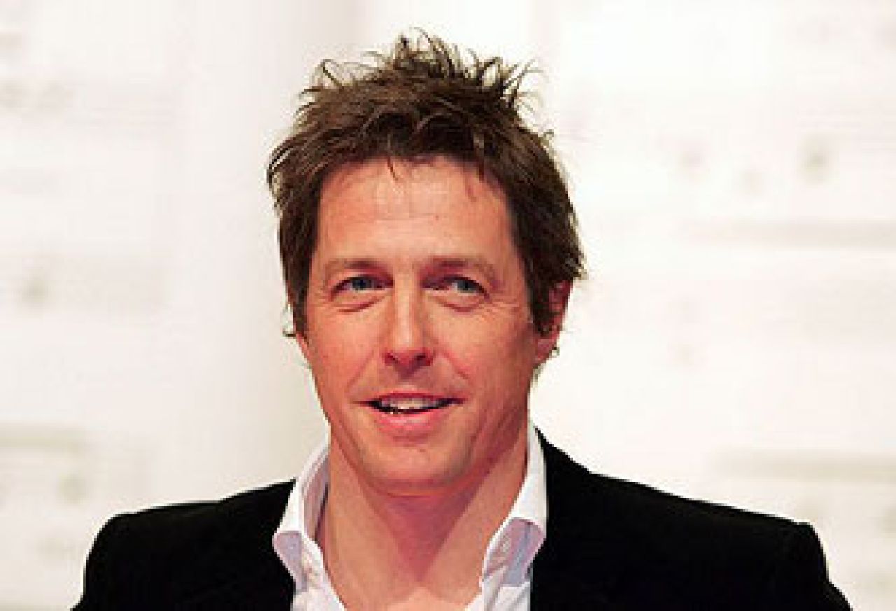 Hugh Grant ćwiczy