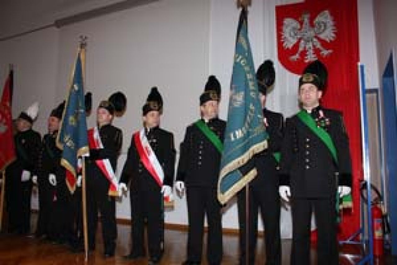 Społeczność AWFiS oddała hołd ofiarom katastrofy