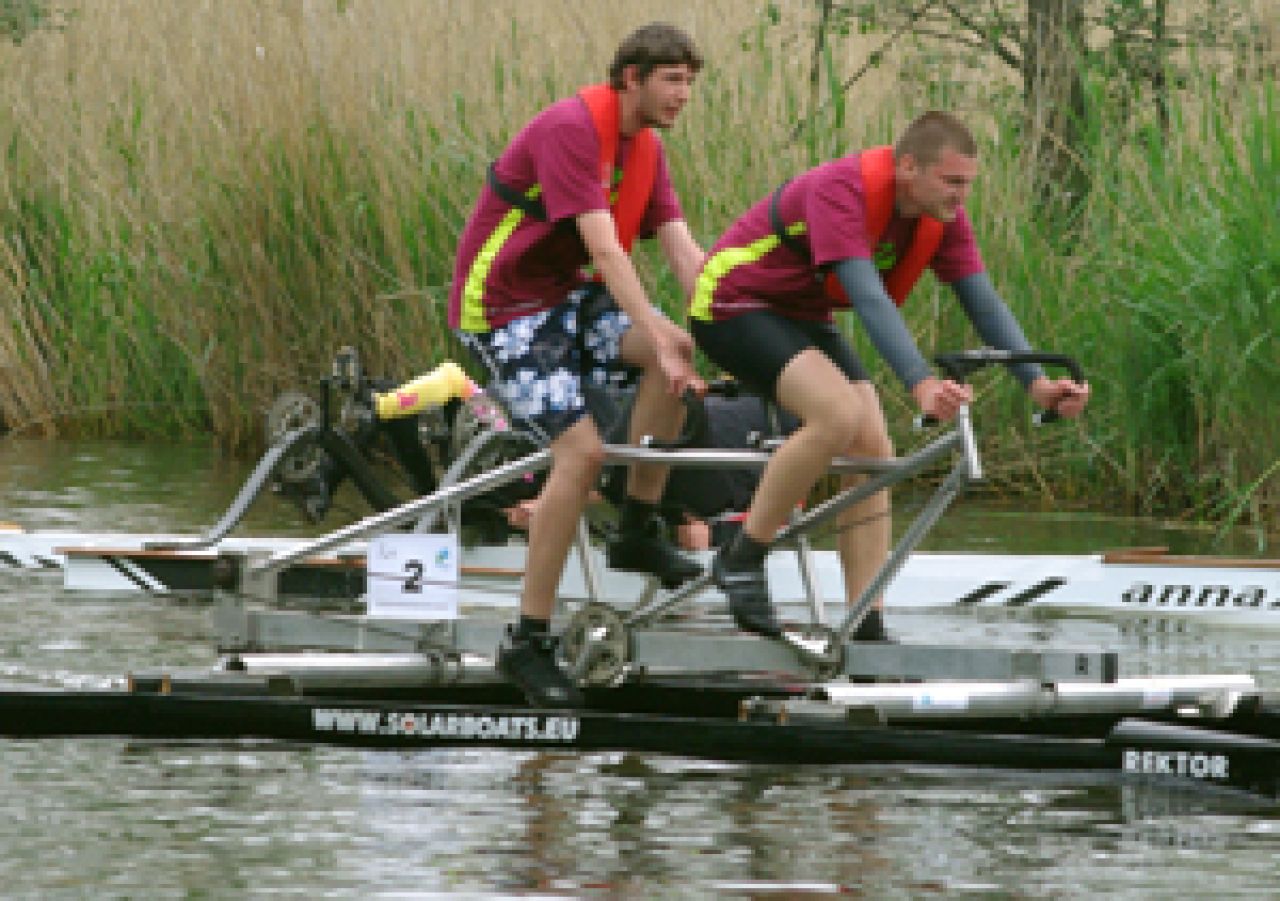 Studenci PG zwyciężyli International Waterbike Regatta