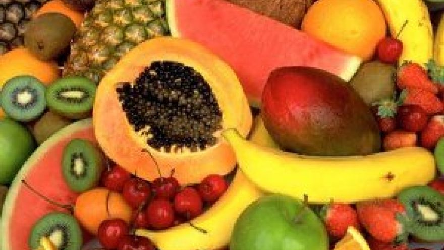 Właściwości owoców Garść witaminowych porad na wakacje