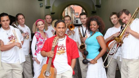 Salsa na dachu z Jose Torresem