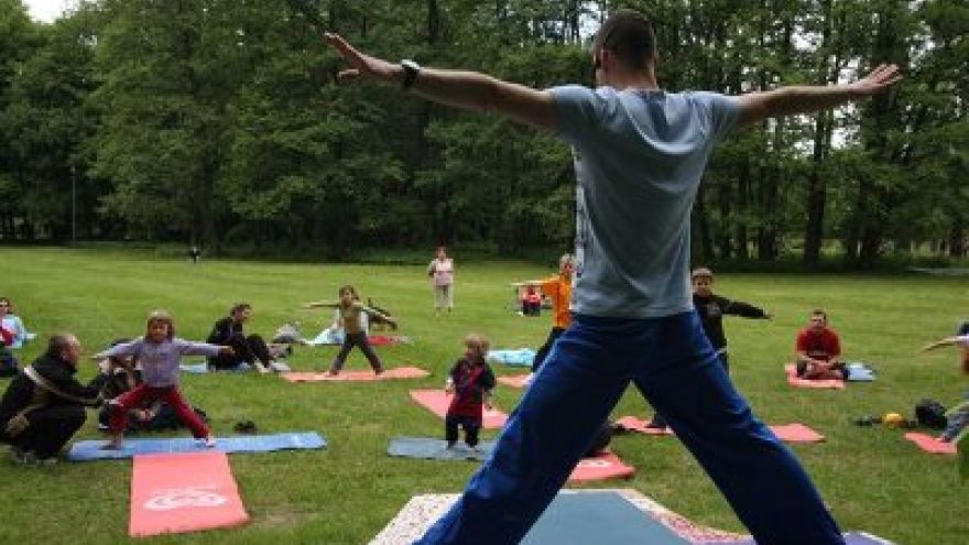 Aktywność na świeżym powietrzu Weekend z jogą w Warszawie