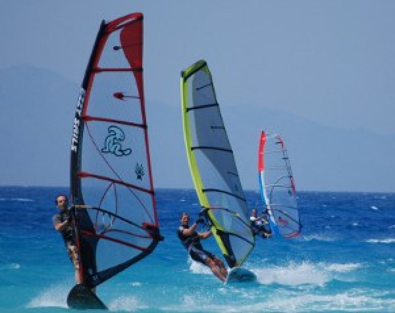 Rodos idealne na windsurfing