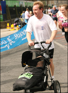 44627793 pushchair220