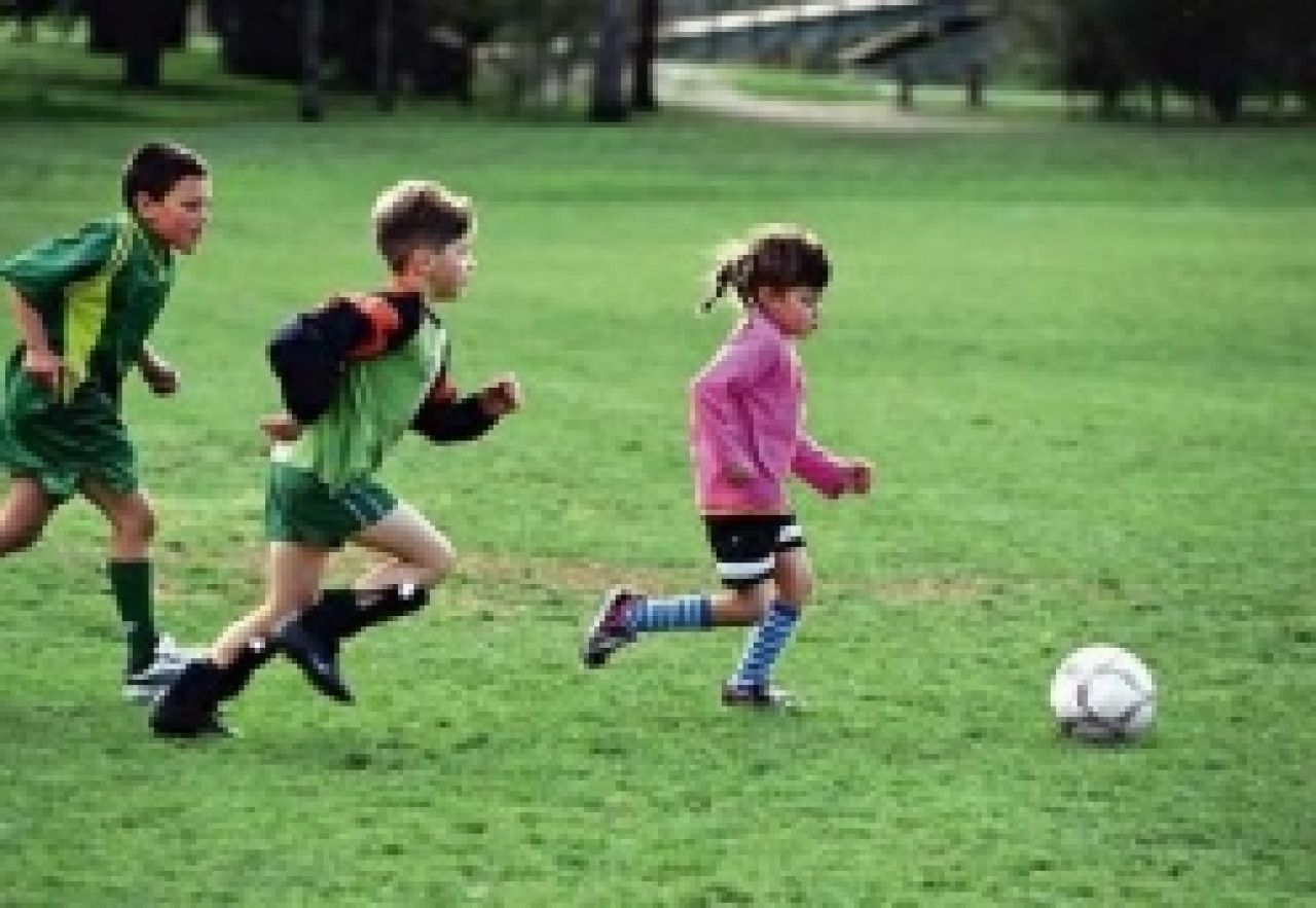 Sport uprawiany z przyjaciółmi służy zdrowiu dzieci!