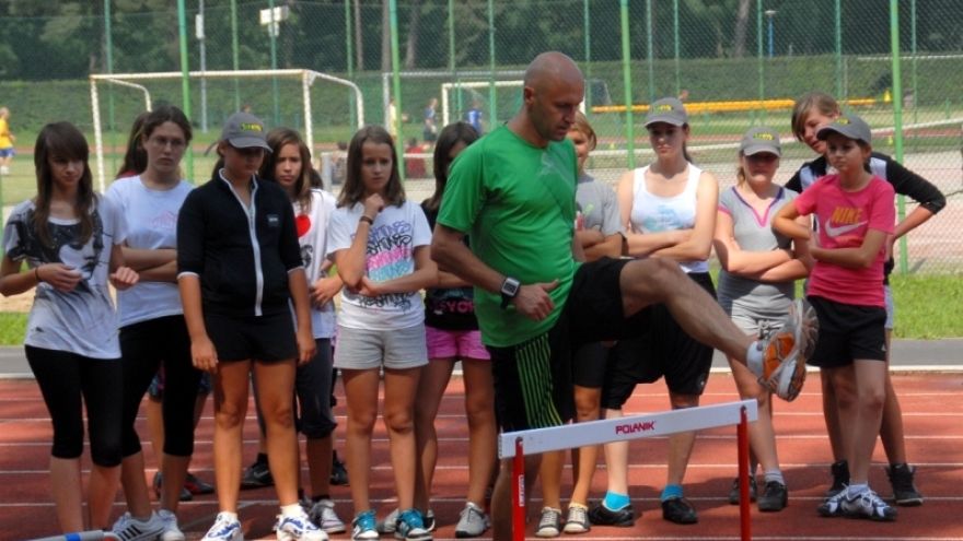 Aktywny wypoczynek Gwiazdy sportu zachęcają dzieci do aktywności podczas wakacji