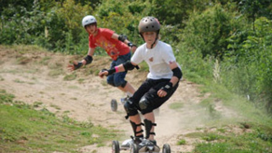 Sporty ekstremalne Mountainboard &#8211; miejska deska do zadań specjalnych