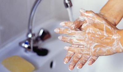 Czy Polacy myją ręce?