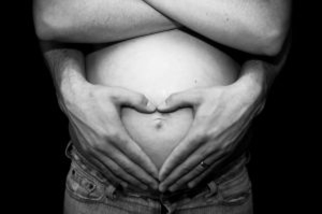 Co może oznaczać ból brzucha w ciąży?