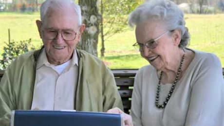 Internet sprzyja seniorom