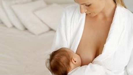 Opieka położnej po porodzie &#8211; dlaczego tak ważna?