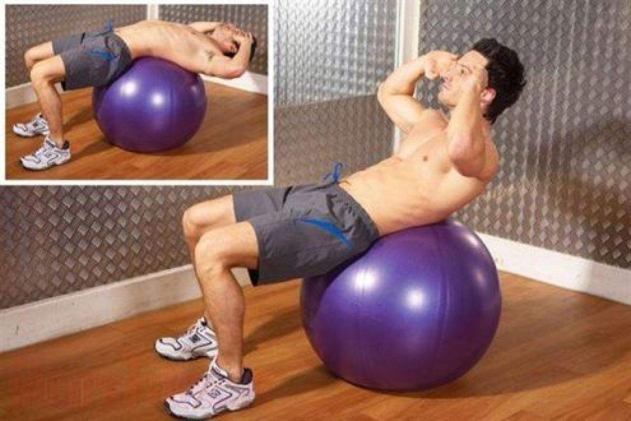 Brzuch – ćwiczenia z piłką fitball
