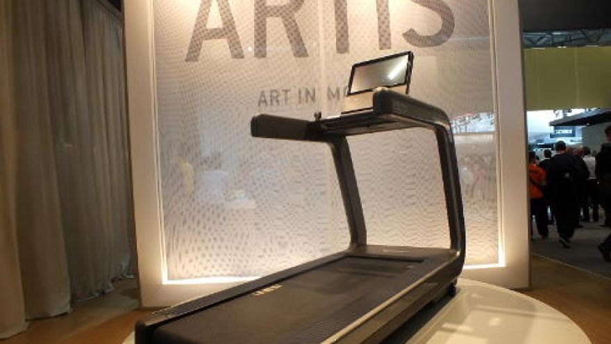 Sprzęt fitness Technogym Artis Run – bieżnia nowej technologii