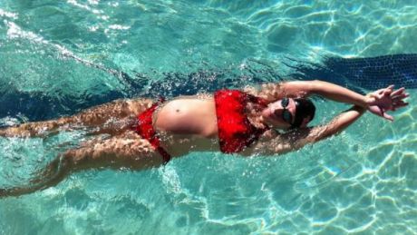 Pływanie w ciąży bezpieczne dla dziecka