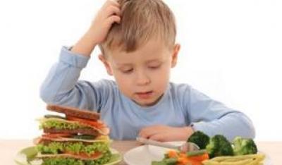 Dzieci zbyt rzadko jedzą warzywa i owoce
