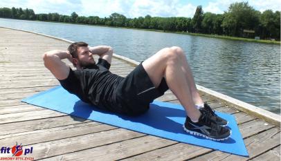 5 prostych ćwiczeń na mięśnie brzucha