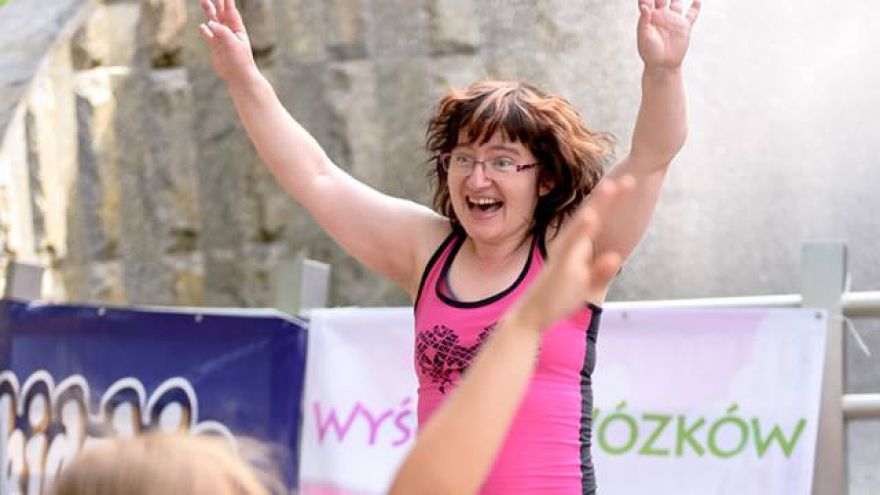 Instruktor Irena Awieruszko - Ptaszkiewicz - Zumba mnie uskrzydla