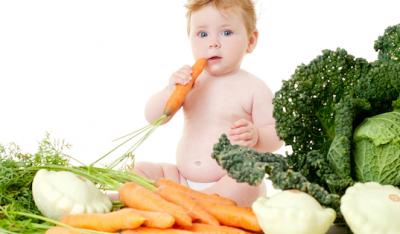 Owoce i warzywa w diecie niemowlaka