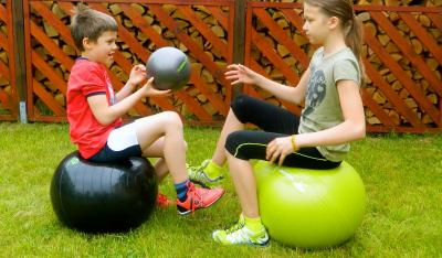 Równowaga dla dzieci nie tylko z Fitball