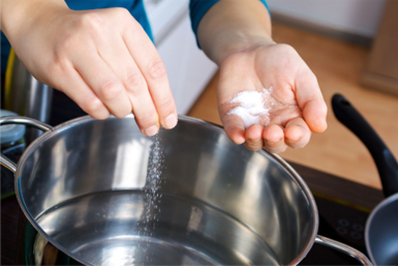 Ile soli i cukru zjadają nasze dzieci?