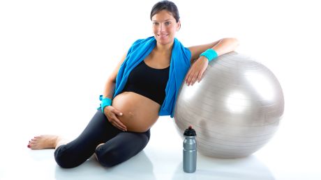 Fitnessowa moda w ciąży
