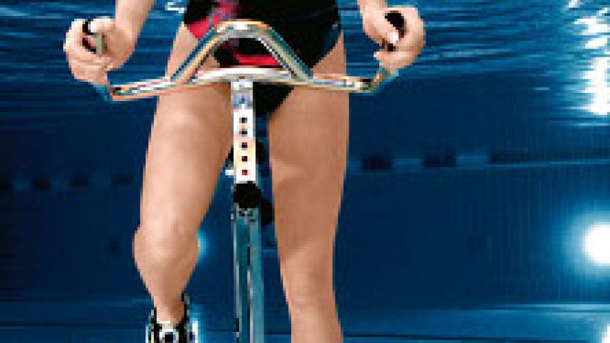 Zajęcia w wodzie Hydrospinnig - jazda na rowerach pod wodą