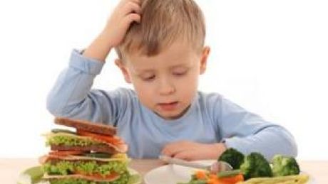 Dlaczego dzieci rzadko sięgają po owoce i warzywa?