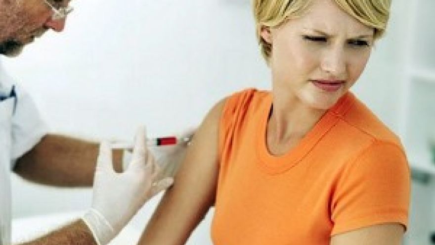 Szczepienie Polacy nie chcą szczepić się przeciwko grypie