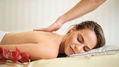 Sekret leczniczej mocy masażu: Dotyk, który leczy ciało i duszę
