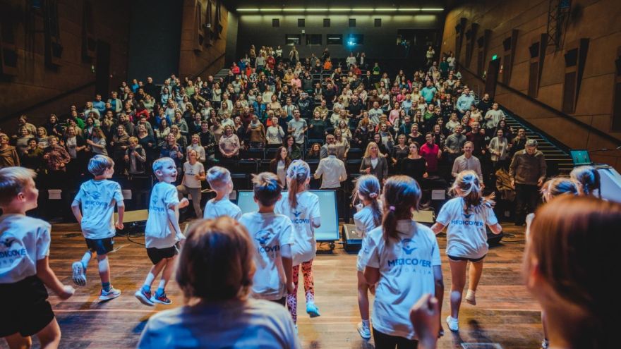 Zdjęcia FitSchool w Gdańsku: Nowoczesne narzędzie wspierające aktywność fizyczną dzieci