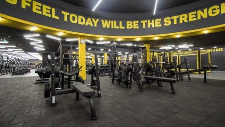 Warunkowe nabycie bułgarskiej sieci fitness Flais