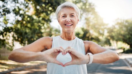 Menopauza – suplementy diety, które wspierają organizm