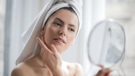 Retinol i ochrona przeciwsłoneczna – idealny jesienny duet dla regeneracji skóry