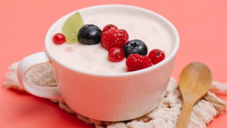 Skyr – codzienna dawka mocy. Dlaczego warto włączyć go do diety?