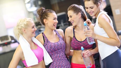 Nowoczesne strategie marketingowe w branży fitness – jak przyciągnąć i zatrzymać klientów?