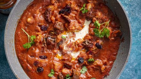 Tikka masala z kurczakiem i suszonymi pomidorami z żurawiną
